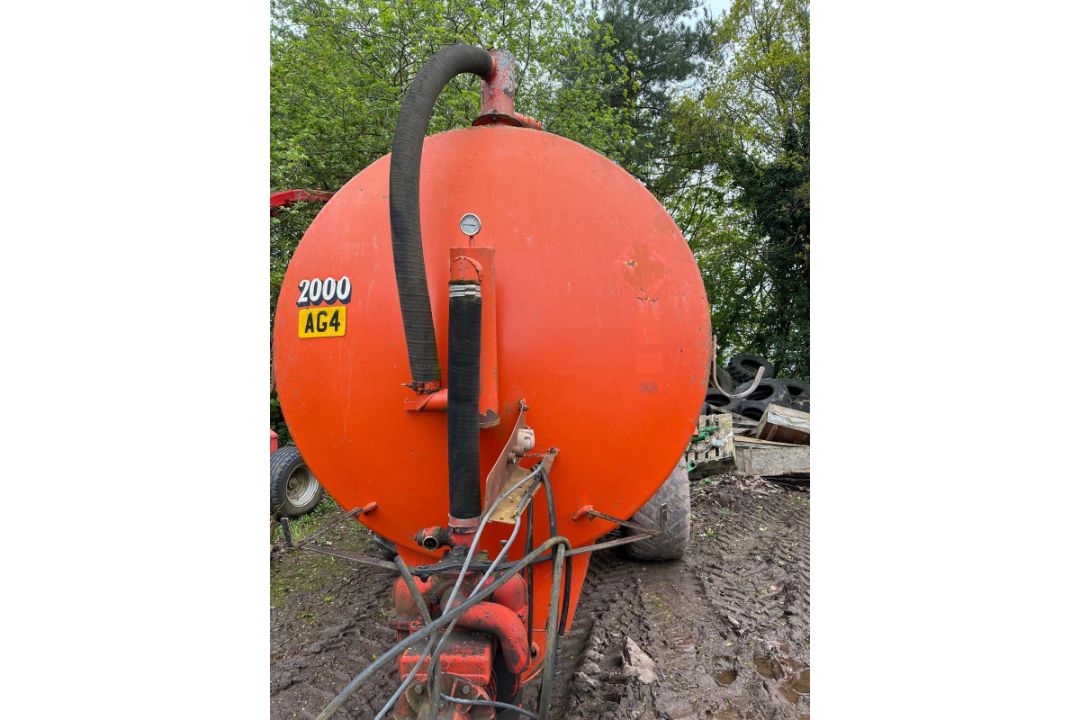 ABBEY 2000 GALLONS SLURRY TANKER - Image 3 of 8