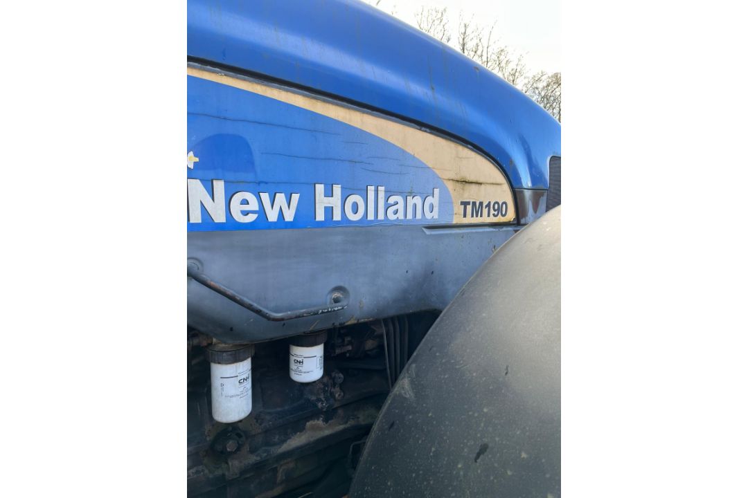 2003 NEW HOLLAND TM190 TRACTOR - Image 12 of 19