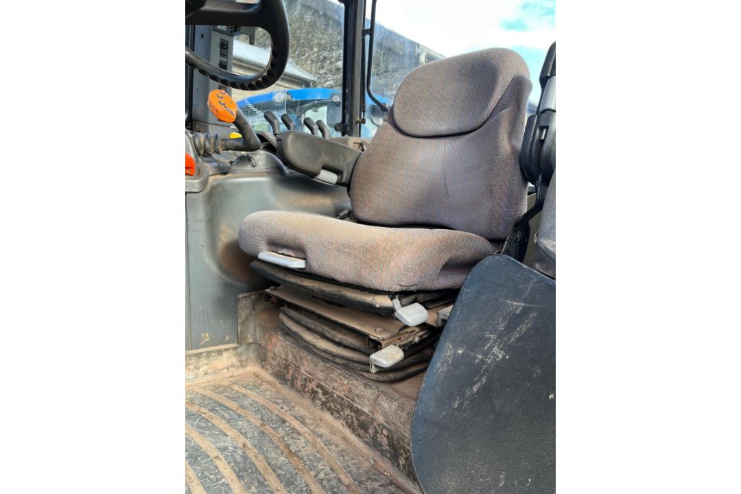 2003 NEW HOLLAND TM190 TRACTOR - Image 7 of 19
