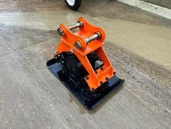 NEW/UNUSED BLK HYDRAULIC COMPACTION PLATE - 45MM PINS
