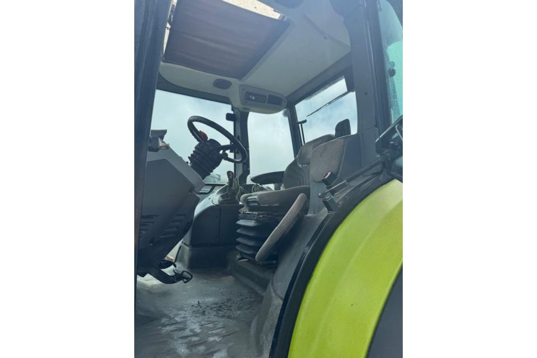 2010 CLAAS ARION 410 TRACTOR - LOW GENUINE HOURS - Image 6 of 11