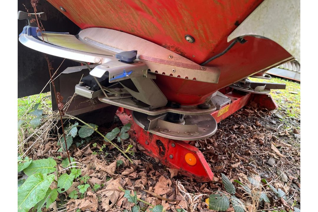 2012 KUHN 40.1 W FERTILISER SPREADER - Image 6 of 8