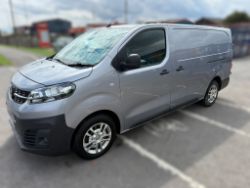 2020 20 VAUXHALL VIVARO 2900 DYNAMIC S/S PANEL VAN - 34K MILES - EURO 6 - AIR CON
