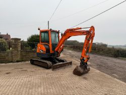 2019 DOOSAN DX35Z MINI EXCAVATOR- 3840 HOURS - YANMAR DIESEL ENGINE