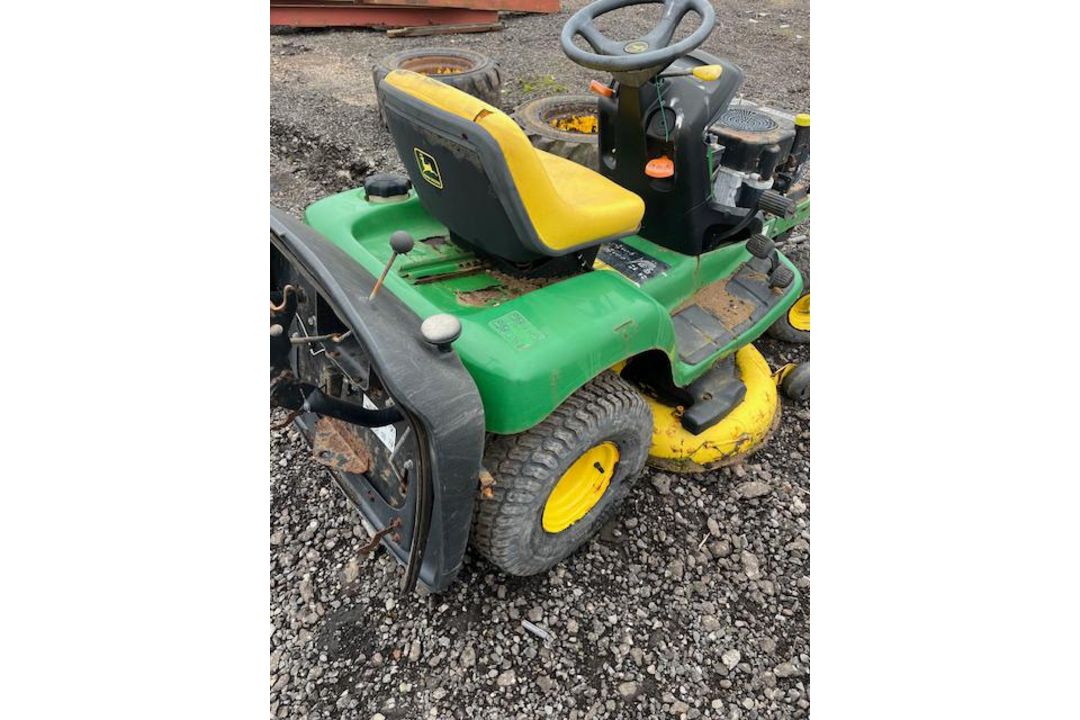 JOHN DEERE RIDE ON MOWER - SPARES AND REPAIRS - Image 4 of 6