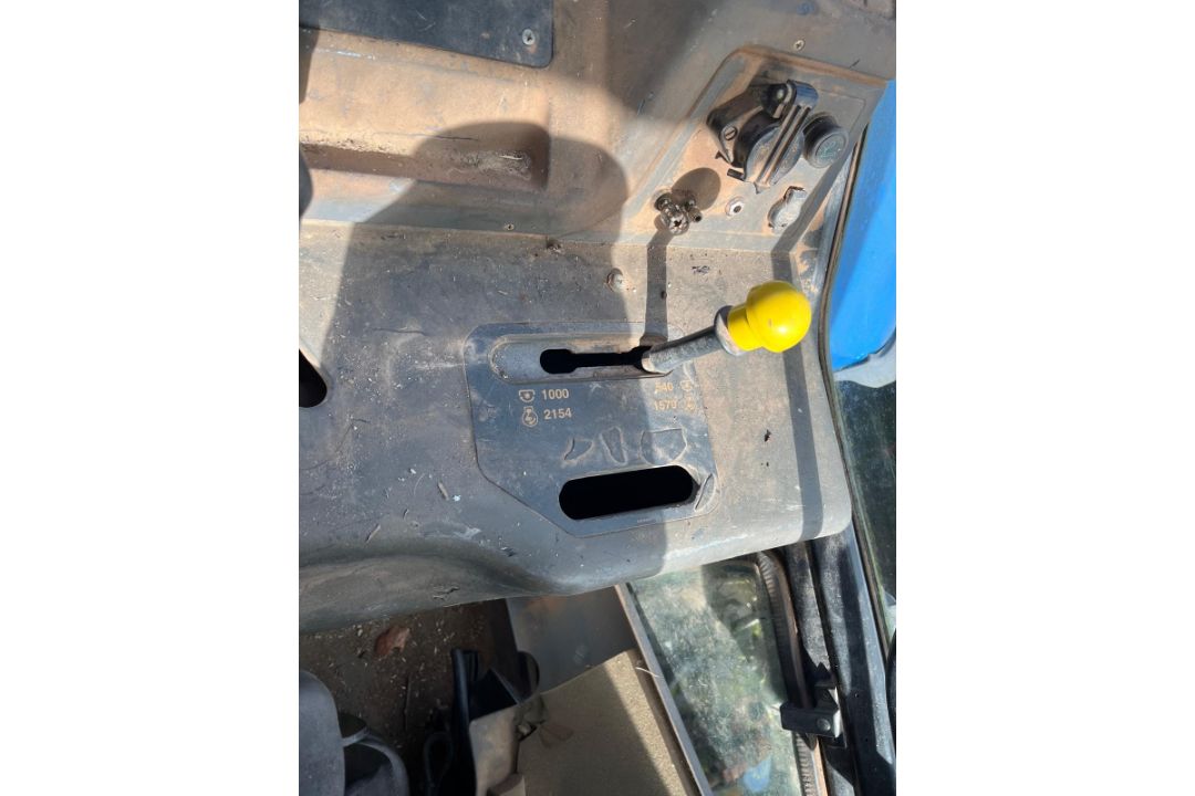 2003 NEW HOLLAND TM190 TRACTOR - Image 9 of 19