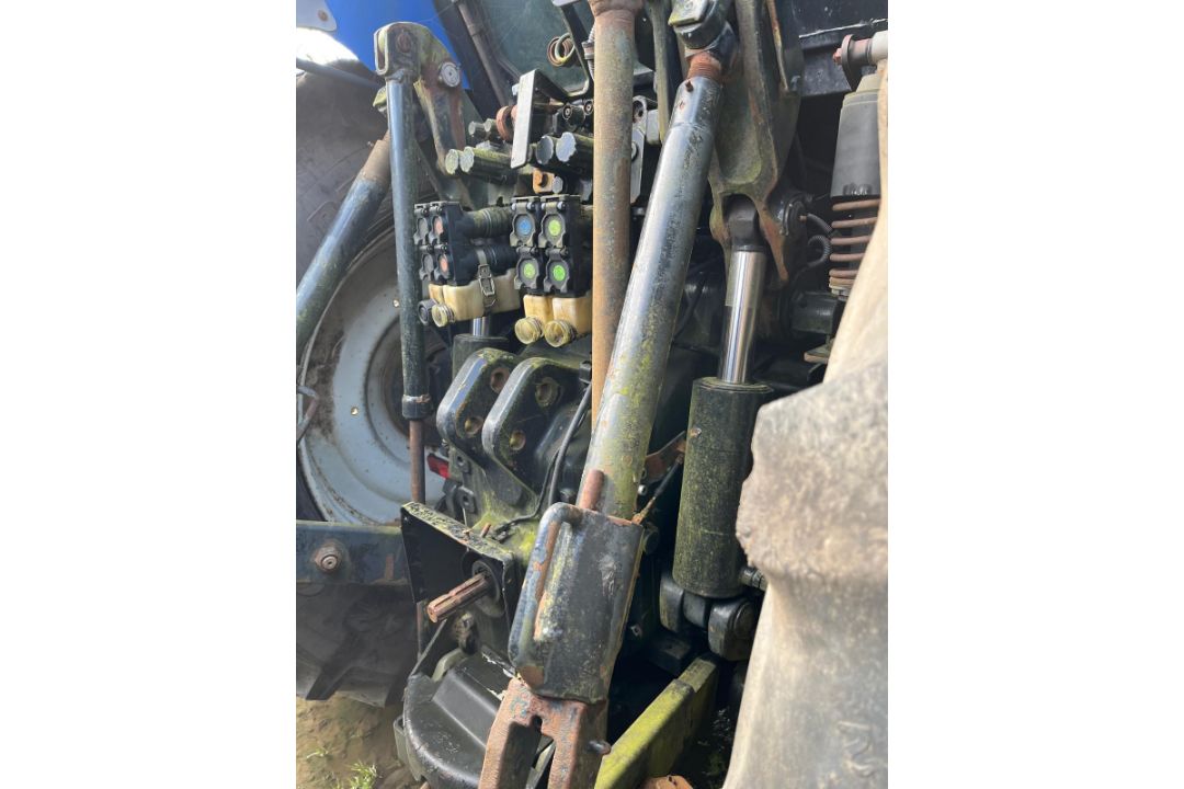 2003 NEW HOLLAND TM190 TRACTOR - Image 19 of 19