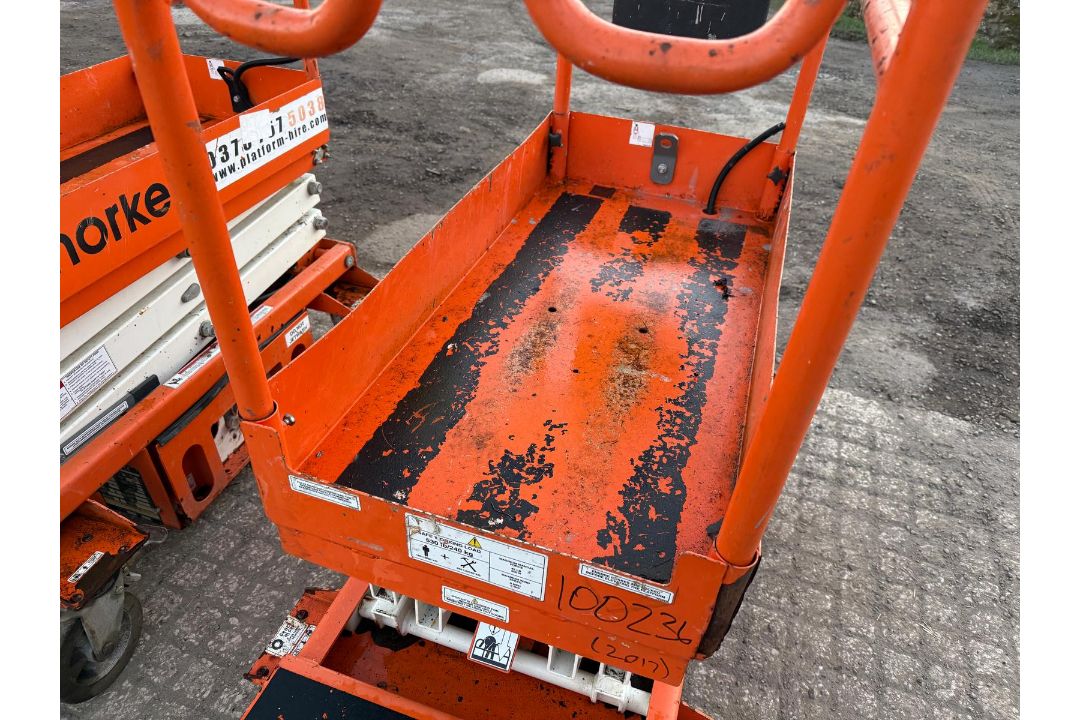 2016/2017 SNORKEL S3008P ELECTRIC (MEWP) SCISSOR LIFT - Image 7 of 7