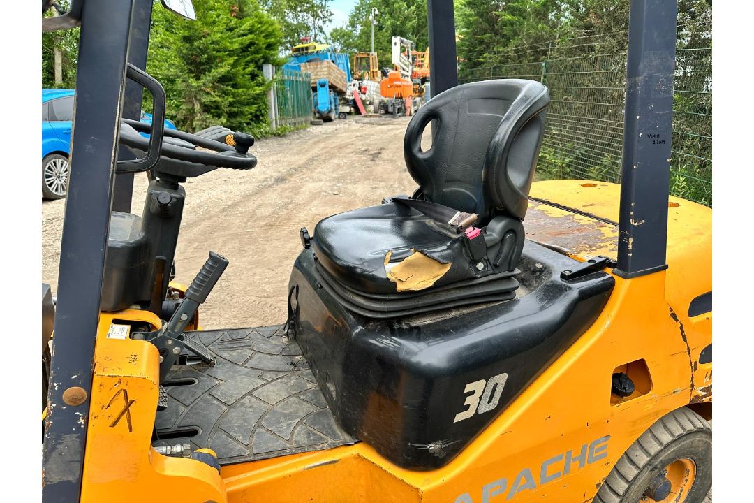 2021 APACHE HH30Z 3 TON DIESEL FORKLIFT - Image 8 of 16