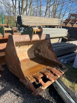 80MM EXCAVATOR DIGGING BUCKET- SUITABLE FOR 16-22 TON EXCAVATOR - CHOICE OF 4