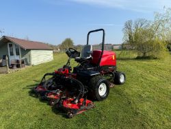 2010 TORO GROUNDMASTER 4300-D CROSSTRAX AWD 5 GANG ROTARY RIDE ON MOWER