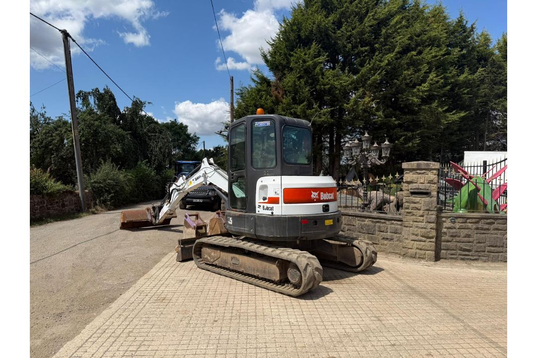 2019 BOBCAT E45 MIDI EXCAVATOR - RUNS AND DRIVES - 2484 HOURS - Image 9 of 22