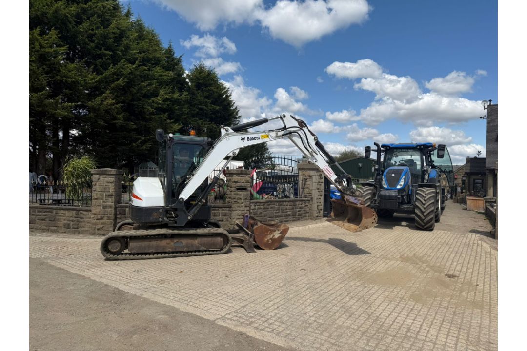2019 BOBCAT E45 MIDI EXCAVATOR - RUNS AND DRIVES - 2484 HOURS - Image 12 of 22