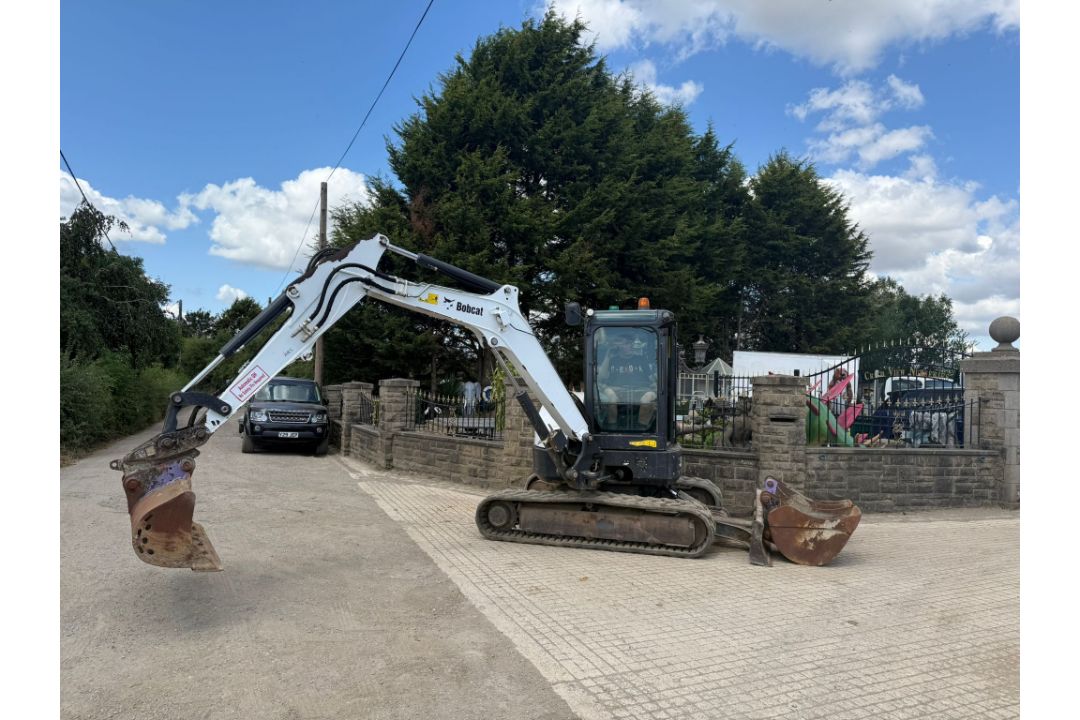 2019 BOBCAT E45 MIDI EXCAVATOR - RUNS AND DRIVES - 2484 HOURS - Image 3 of 22