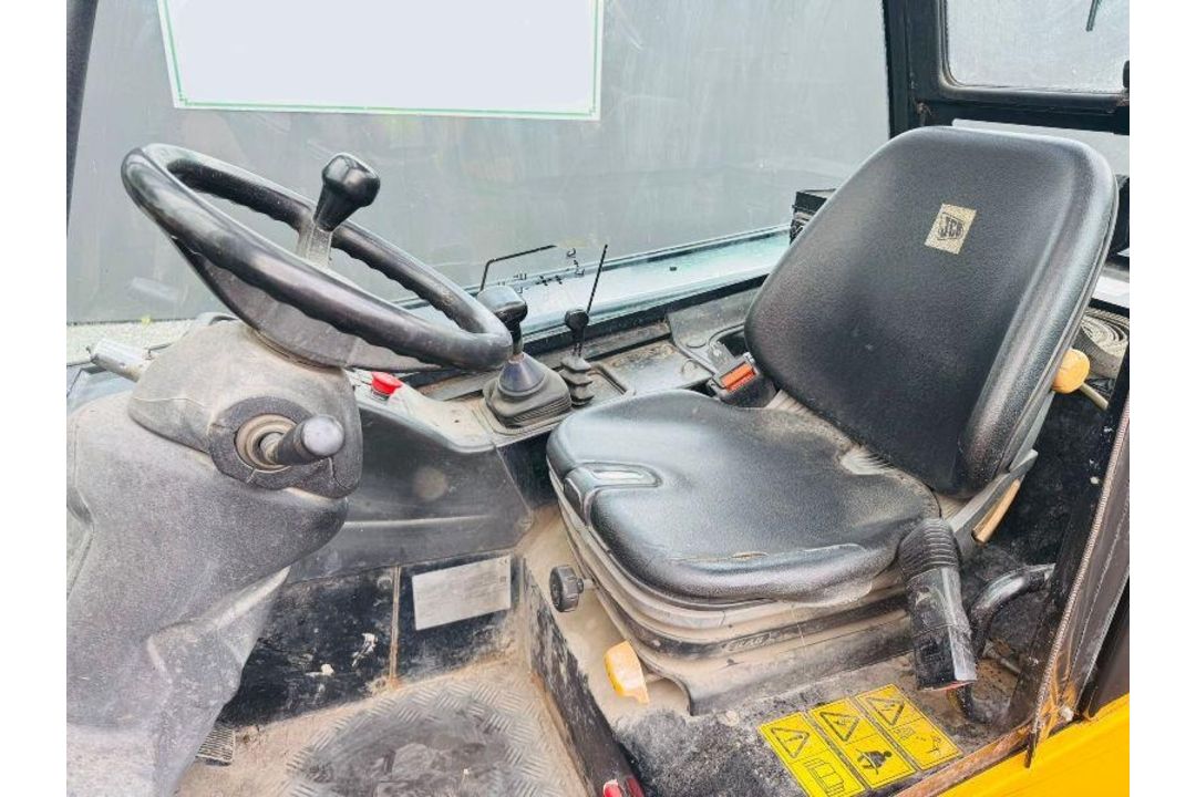 JCB 35D TELETRUK*YEAR 2017* C/W HYDRAULIC BAIL GRAB* - Image 9 of 13