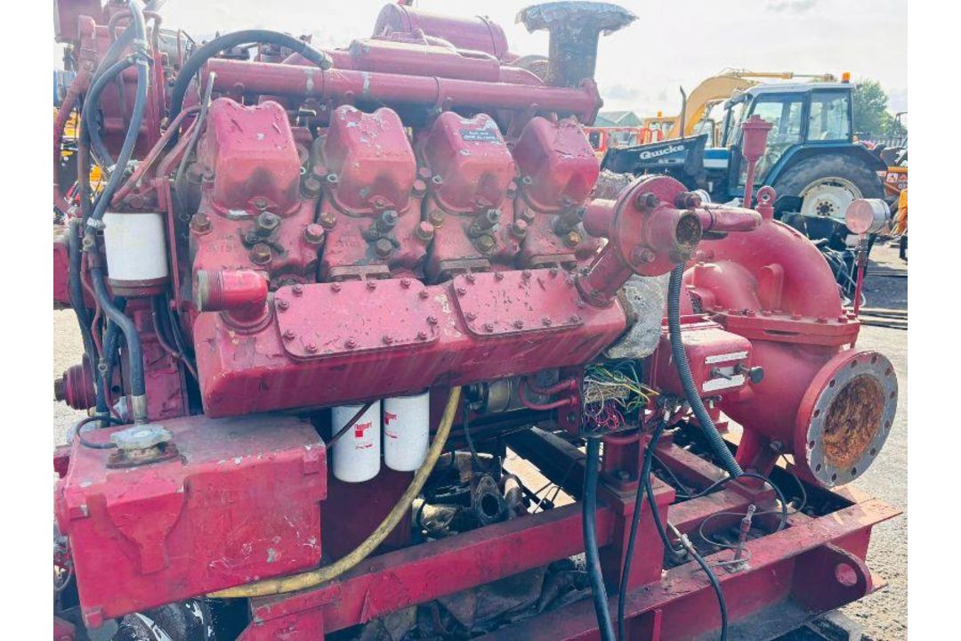 SPP 10 INCH WATERPUMP *C/W V8 ENGINE* - Image 8 of 10