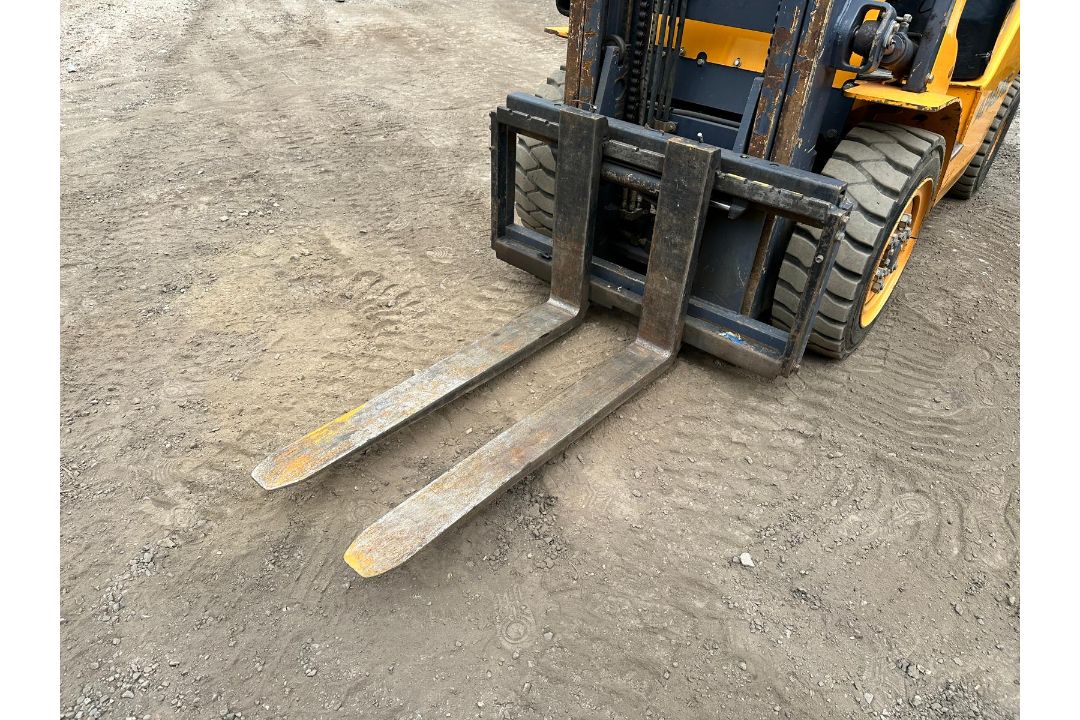 2021 APACHE HH30Z 3 TON DIESEL FORKLIFT - Image 3 of 16