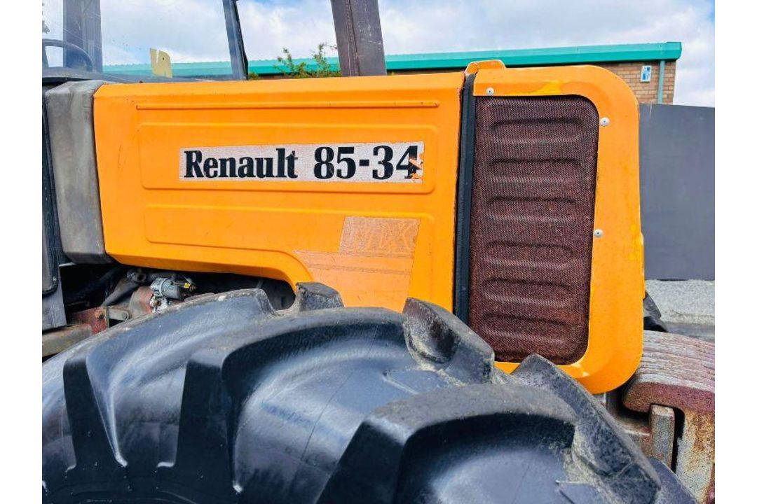 RENAULT 85-34 TRACTOR*C/W REAR LINKAGE* - Image 11 of 13
