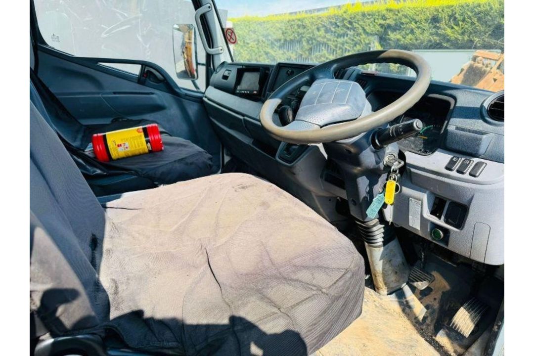 2012 MITSUBISHI FUSO CANTER 7C15 34 HCV *135900 MILES* AUTOMATIC* OPEN TOP ROOF* - Image 12 of 17