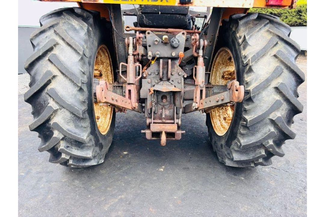 RENAULT 85-34 TRACTOR*C/W REAR LINKAGE* - Image 3 of 13