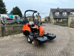 2017 JACOBSEN ECLIPSE 322 3WD HYBRID 3 GANG CYLINDER MOWER WITH GRASS BOXES