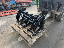NEW/UNUSED 2025 CAPTOK MCLG60 MINI SKIDSTEER LOG GRAB