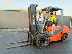 NEXEN FD35 CONTAINER SPEC FORKLIFT*C/W PALLET TINES*YEAR 2015*
