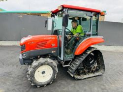 KUBOTA KT255 HALF TRACK COMPACT TRACTOR*C/W REAR LINKAGE & PTO* 514 HOURS*