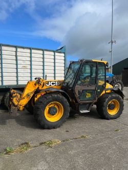 2011 JCB 526-56 AGRI TELEHANDLER