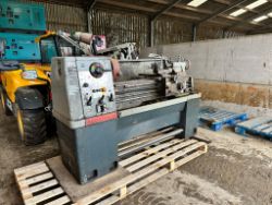 COLCHESTER MASTER 2500 LATHE