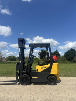 2006 DOOSAN FORKLIFT *2700 HOURS* 2 TON LIFT CAPACITY* *12% BUYERS PREMIUM*