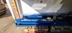 BENDPAK 2 POST VEHICLE LIFT