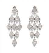 Geometrischer Diamant-Ohrschmuck