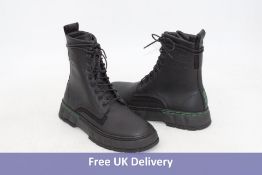 Viron Combat Boots, Black, Size 41. Box damaged