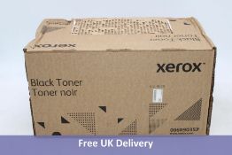 Xerox 006R903557 Toner Cartridge, Black. Box damaged
