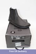 Helsinki Leather Preto Boots, Black, UK Size 8. Box damaged