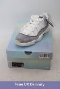 Nike Air Jordan 11 Retro Low Trainers, Black/Summit White, UK 6