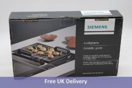 Siemens HZ390522 Griddle Plate, Approx 40x20CM. Box damaged