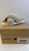 Inuikii Women's Woven Flat Sandal White, UK 3.5
