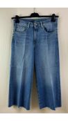 Two Denim Studio Women's Gery Jeans, Wash Blue, Size 29