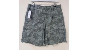 PT Torino Men's Floral Cotton Shorts, Green, Size 32