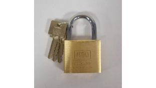 Seven Assa Abloy Padlock and Keys JM3122-2.00. No Boxes