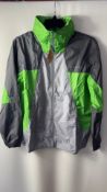 Columbia Men's Point Park Windbreaker, Grey, City Grey, Green Boa, M