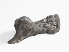 Wieland Förster. ”Kleine Schlafende mit Gewand, 1. Fassung”. 1983