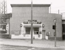 Tata Ronkholz. Düsseldorf, Harkortstr. Ecke Ellerstr. from the series ”Trinkhallen”, 1977–1984. 1978