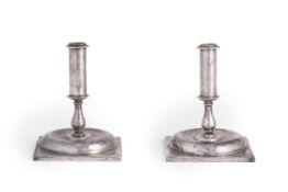 COPPIA DI CANDELIERI IN ARGENTO, SUD-AMERICA, XVIII SECOLO