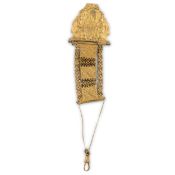 CHATELAINE IN METALLO DORATO E ORO, FRANCIA 1750 CIRCA
