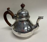 PLYMOUTH: An early 18h Century George I Provincial silver pear-shaped teapot.