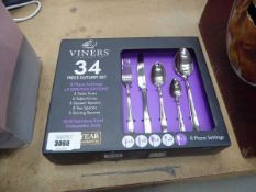 +VAT Viners cutlery set