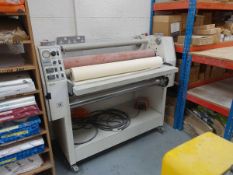 +VAT Seal Image 400 wide format laminator
